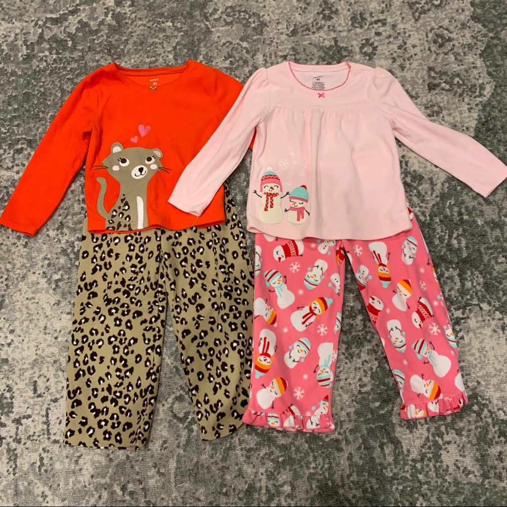 2 Pair of Carter’s fleece pajamas size 4T